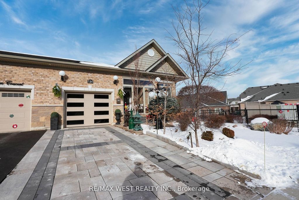 Photo of 126 Kingsmere Crescent, New Tecumseth, ON L9R 0K8 (MLS # N12773520)