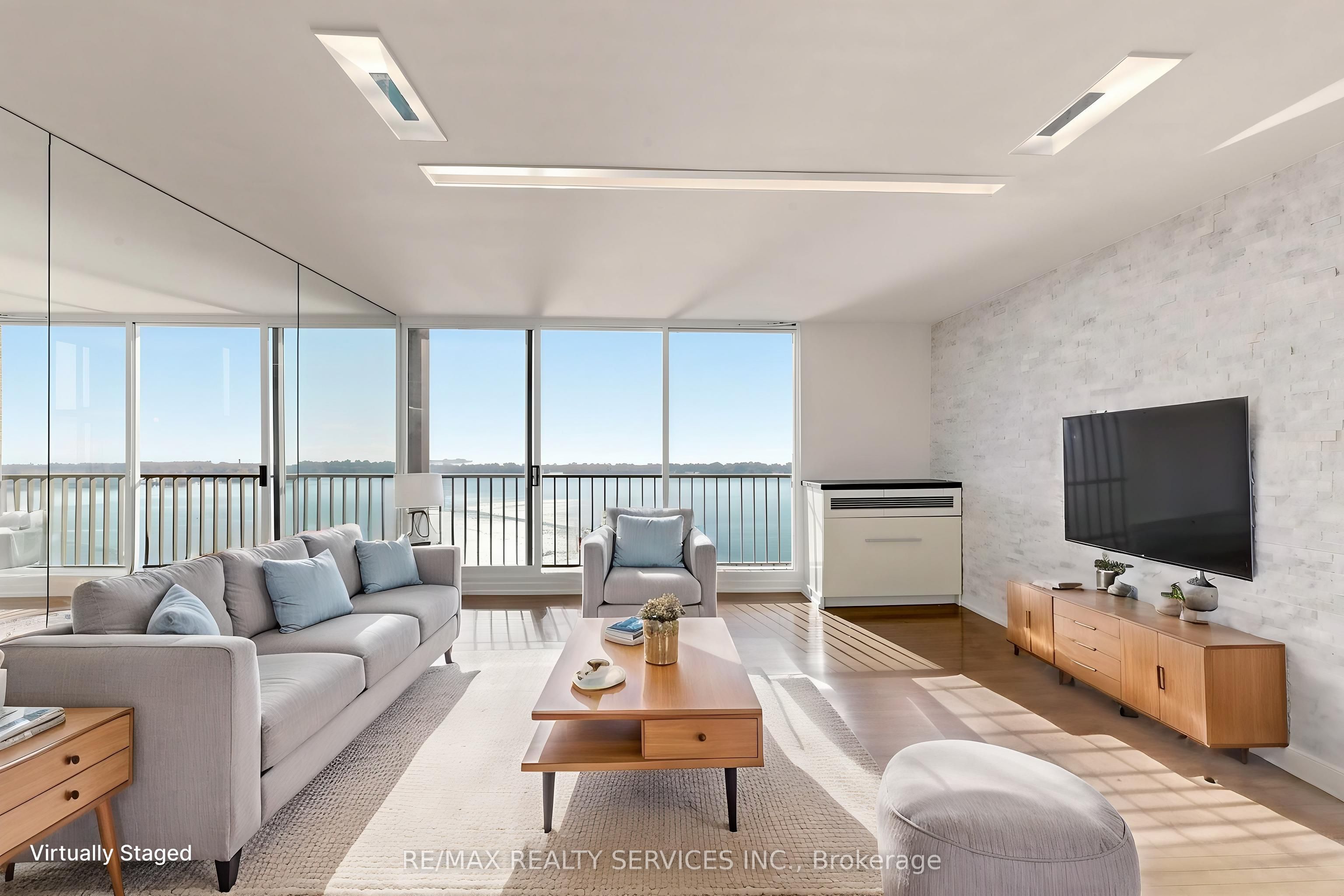 33 Harbour Square 2803