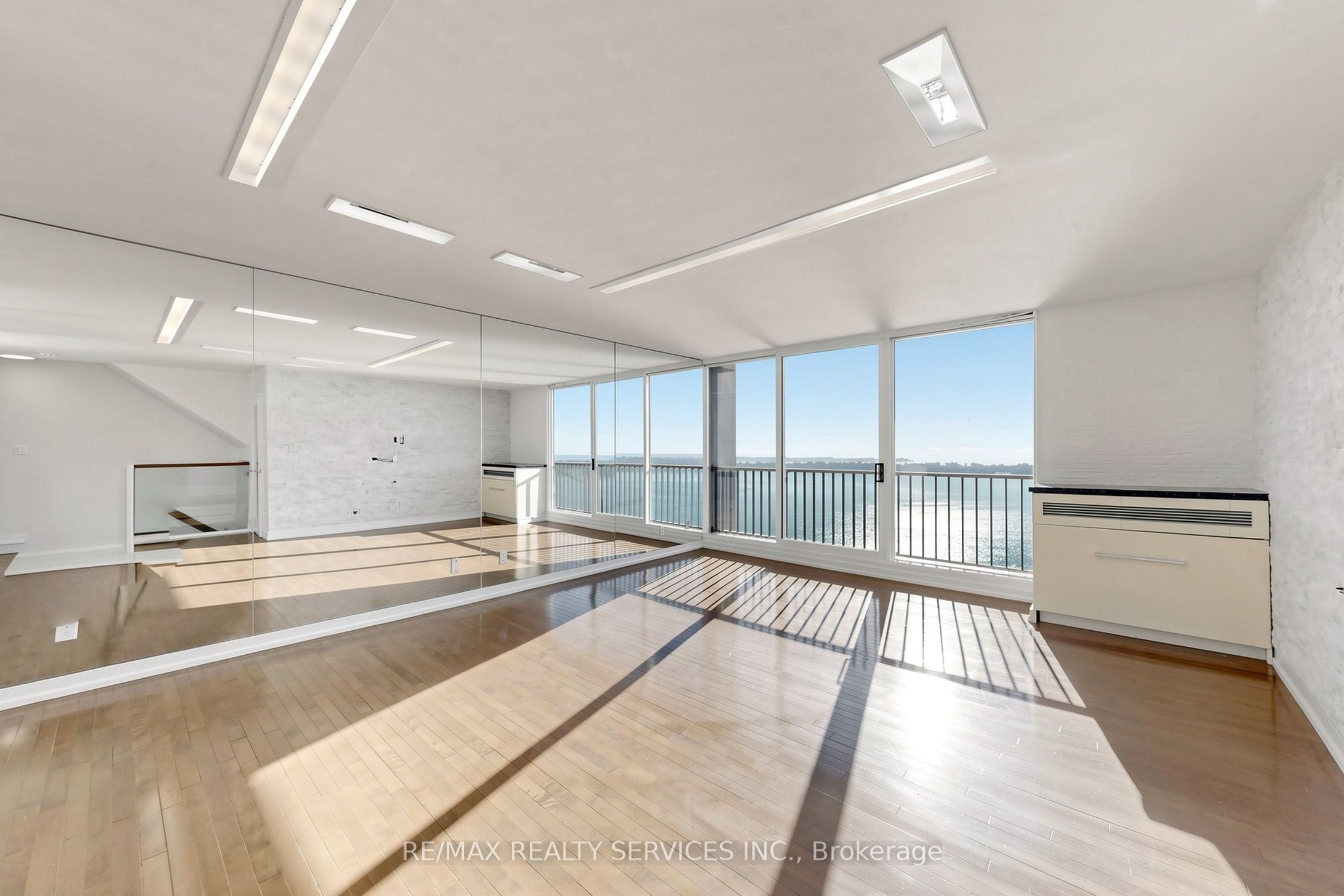 33 Harbour Square 2803