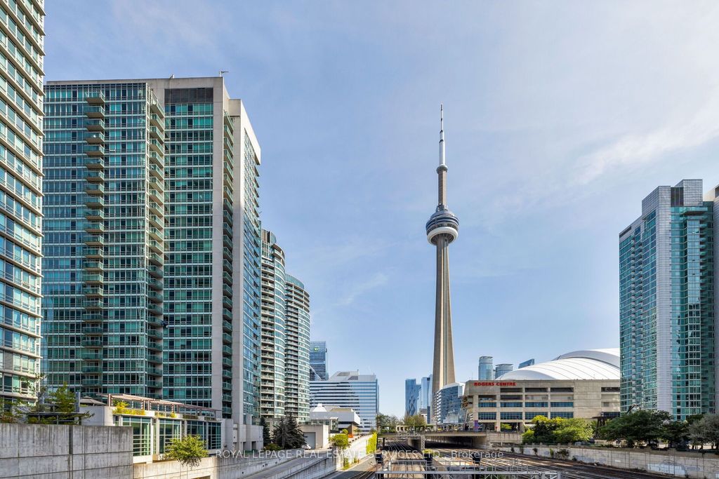 Photo of 397 Front Street W #605, Toronto, ON M5V 3S1 (MLS # C12404718)