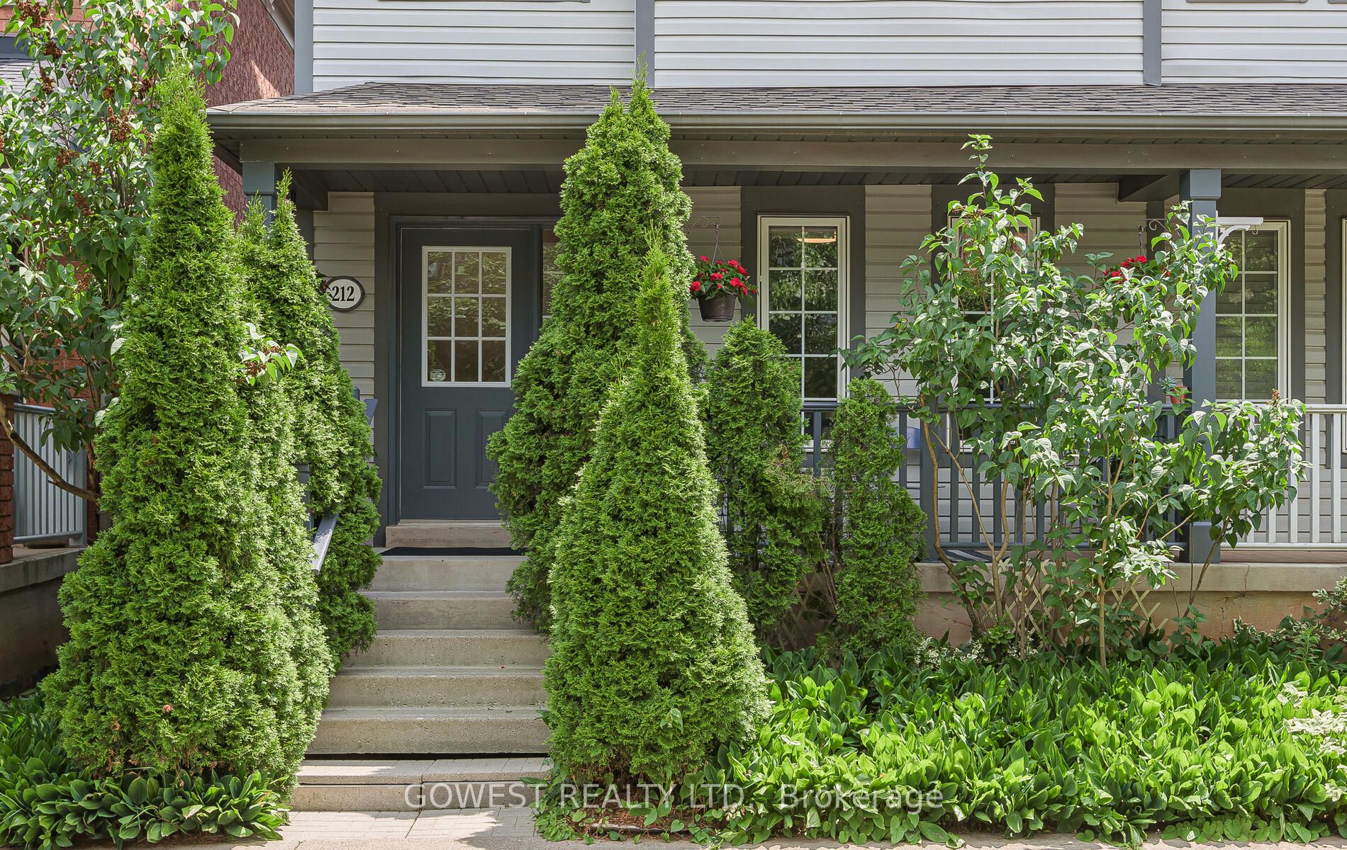 212 Roxton Road