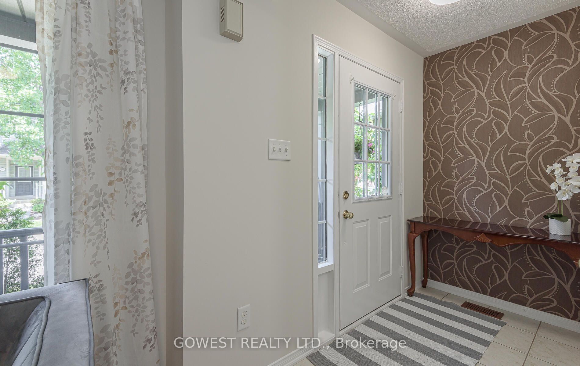 212 Roxton Road