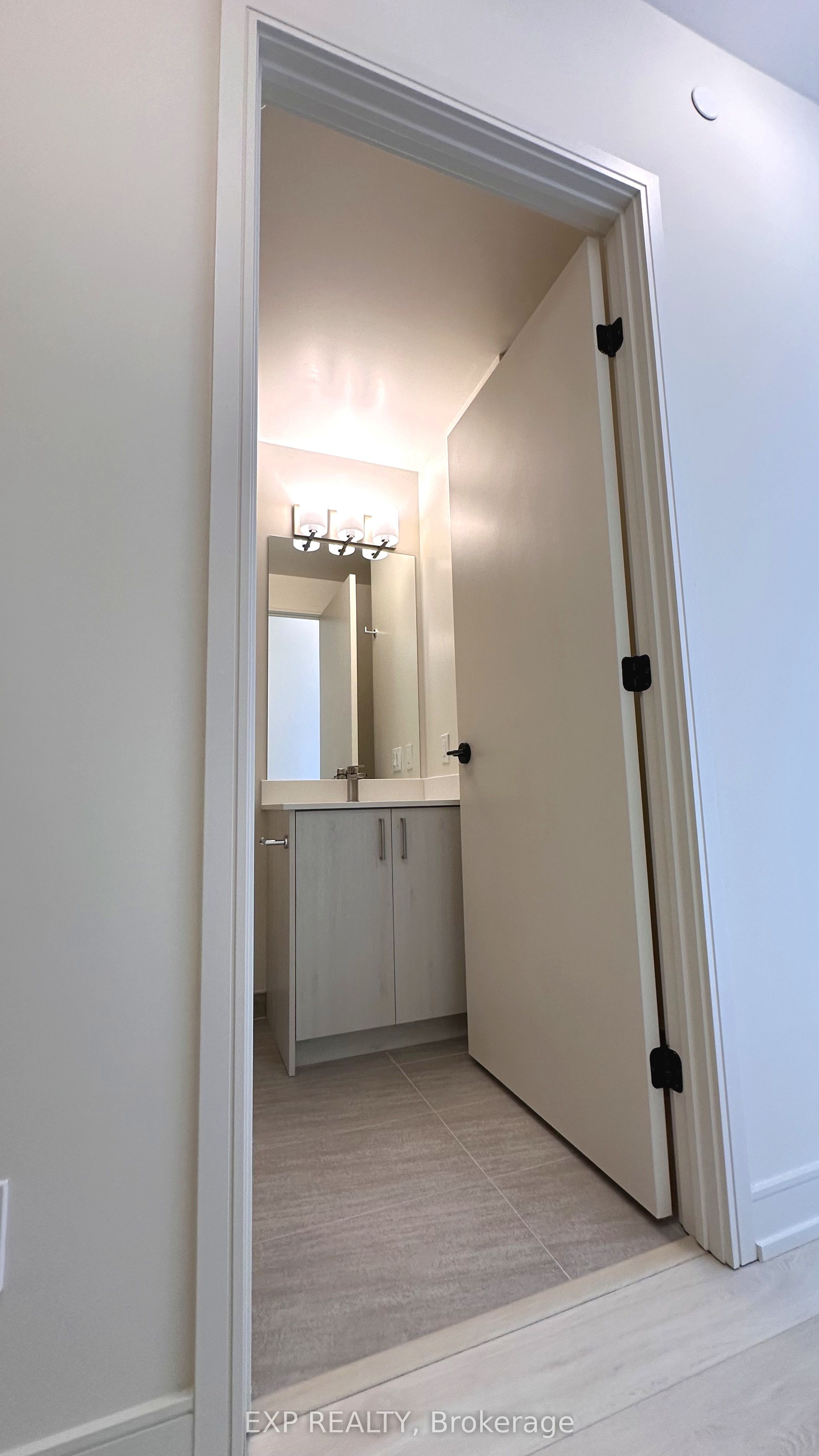 8020 Derry Road 1909