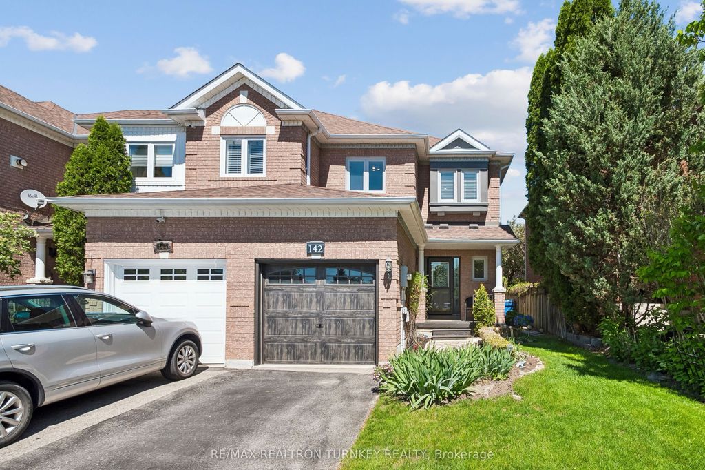 Photo of 142 Denise Circle, Newmarket, ON L3X 2K1 (MLS # N13210912)