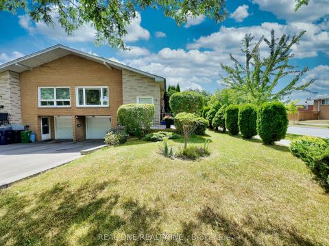 Photo of 2 James Gray Drive, Toronto, ON M2H 1N9 (MLS # C12291901)