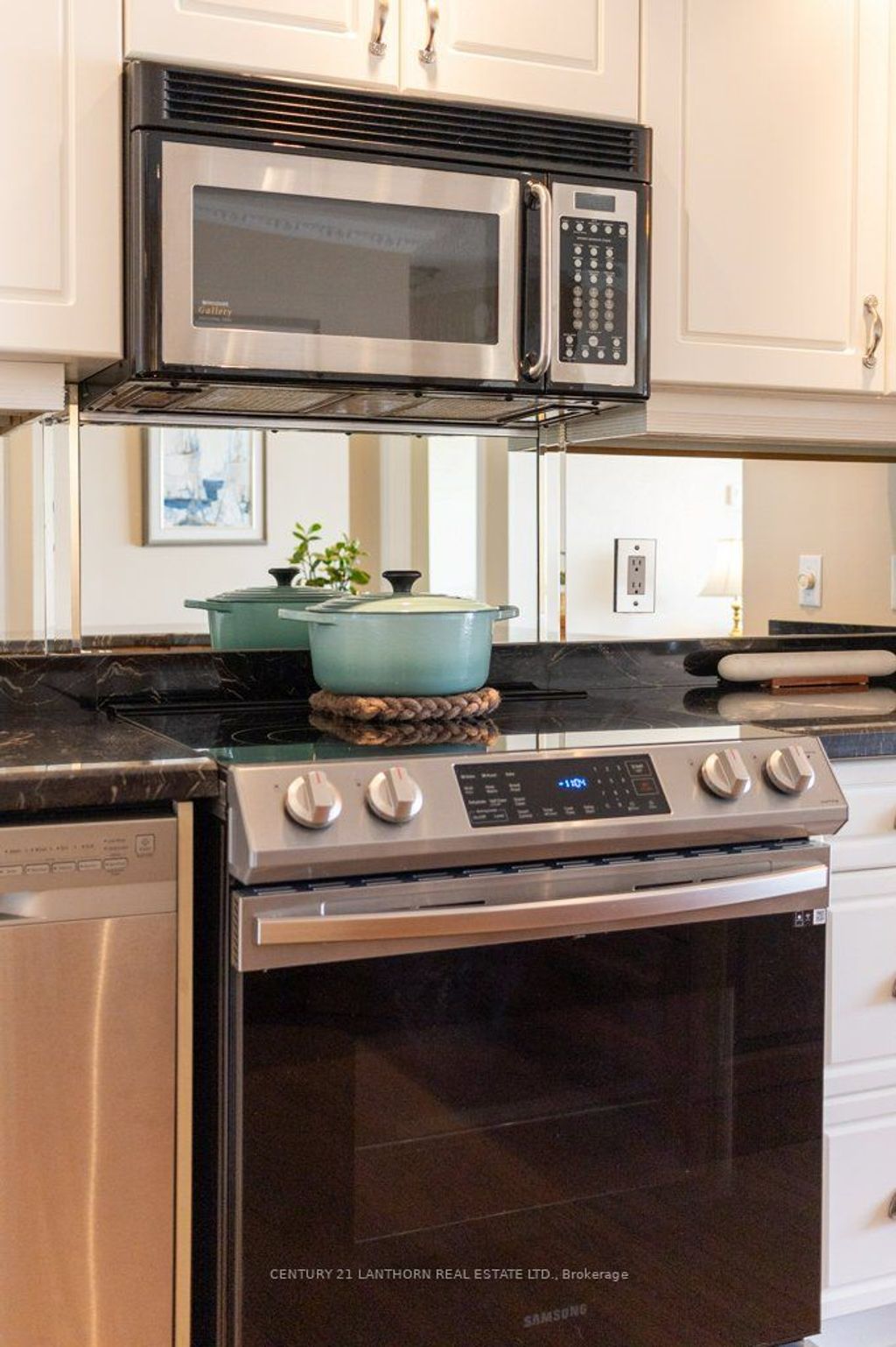 Photo of 2 South Front Street #204, Belleville, ON K8N 5K7 (MLS # X12822728)