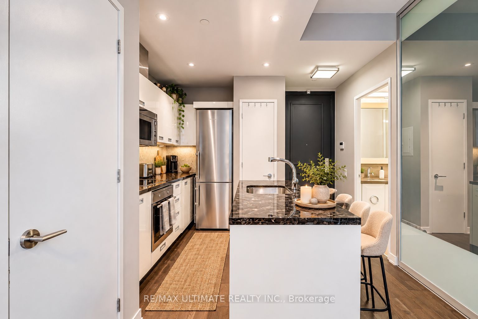 90 Park Lawn Road 602