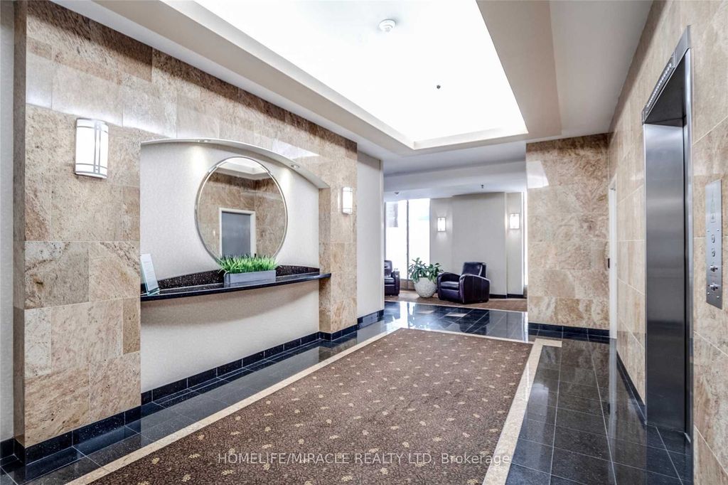 Photo of 95 Lombard Street #605, Toronto, ON M5C 2V3 (MLS # C13211646)