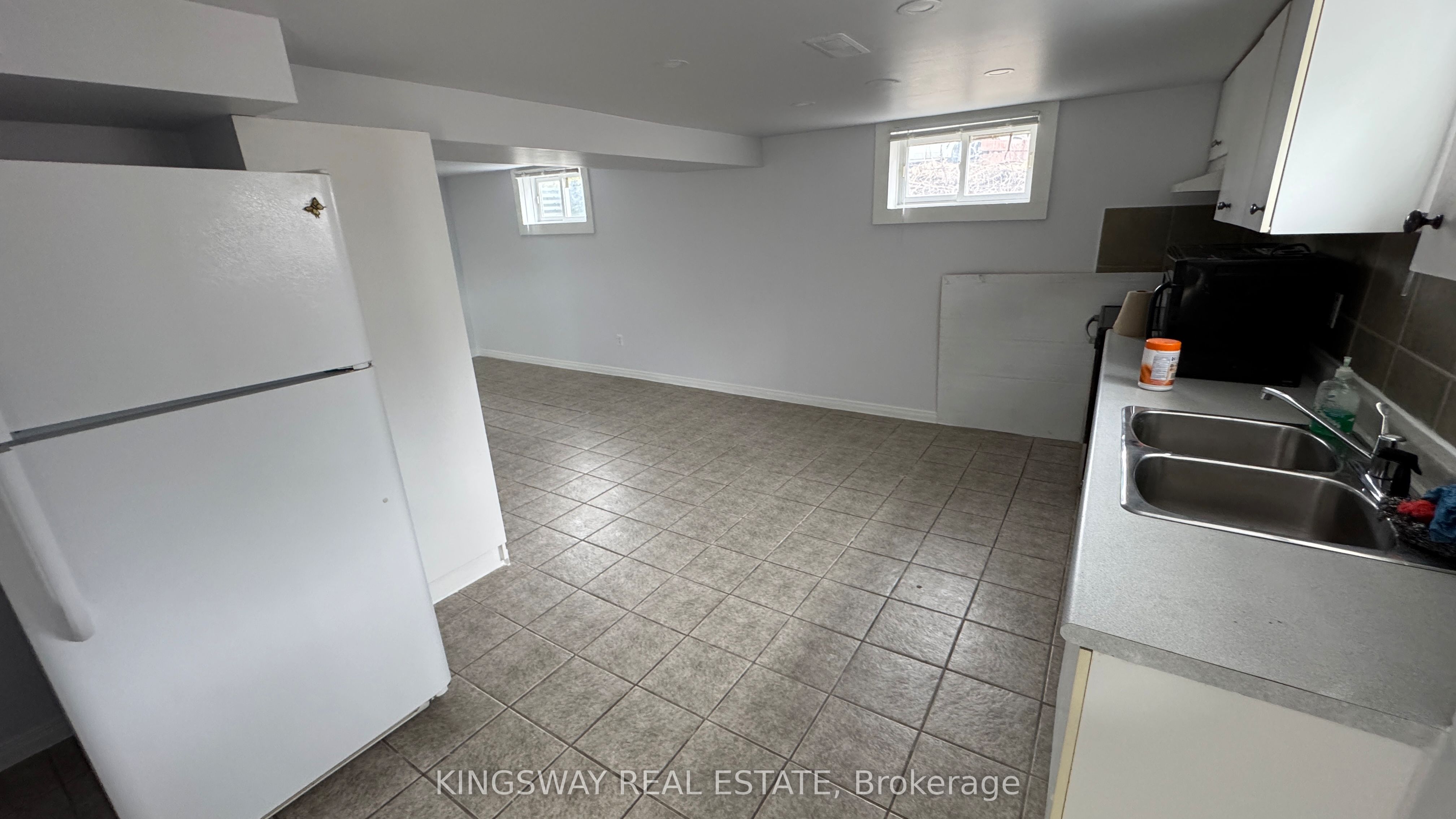65 Park Crescent (Lower Level 1)