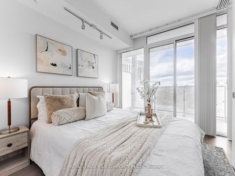 125 Peter Street 1604 Toronto ON M5V 0M2