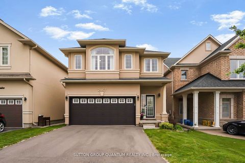 2467 Millstone Drive Oakville ON L6M 0H6