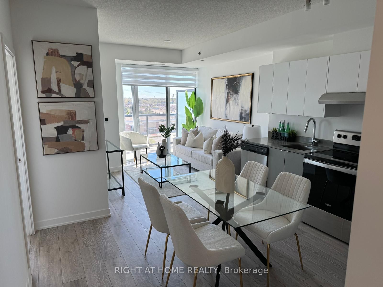 3200 Dakota Common N/A N B1010