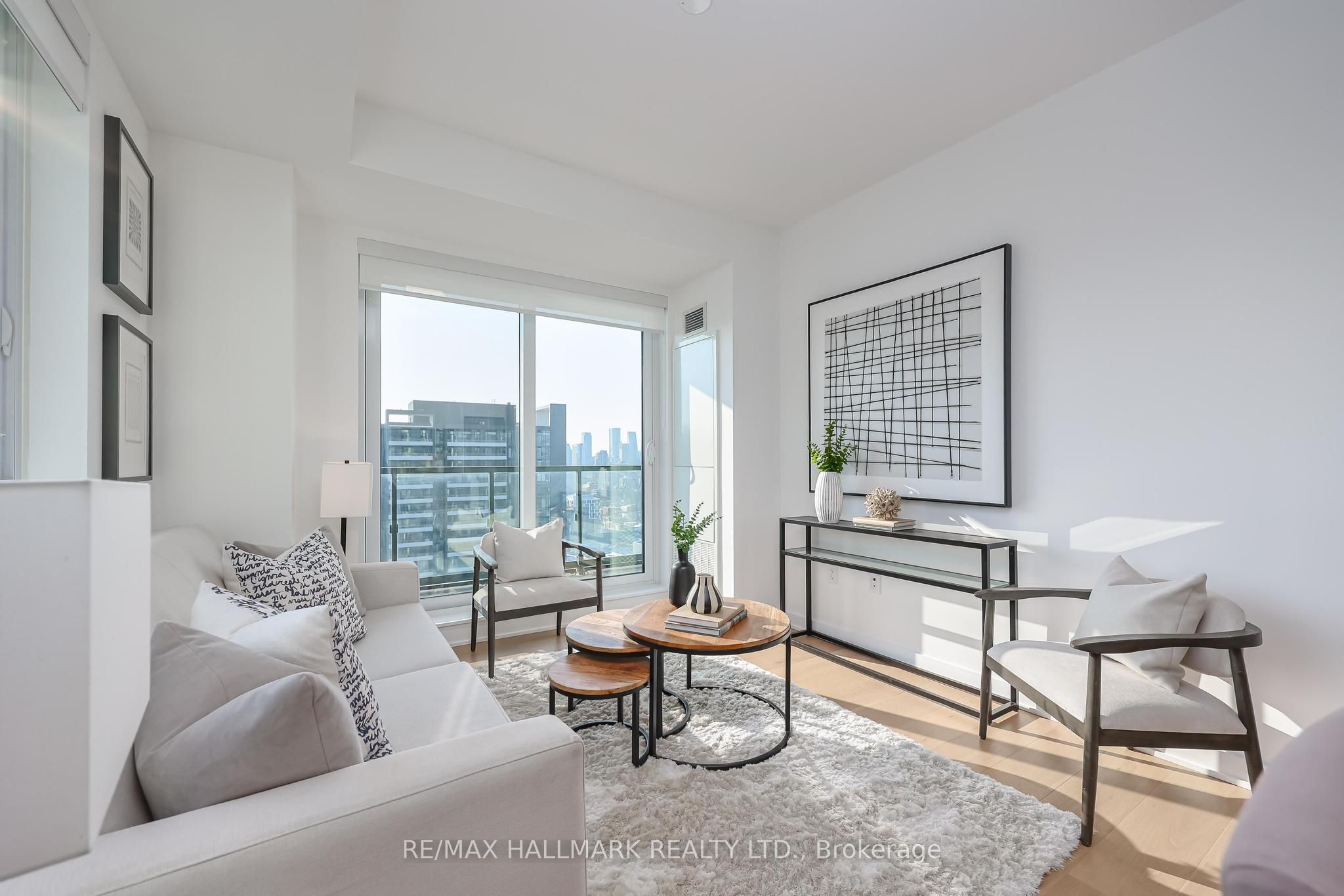 130 River Street 2703