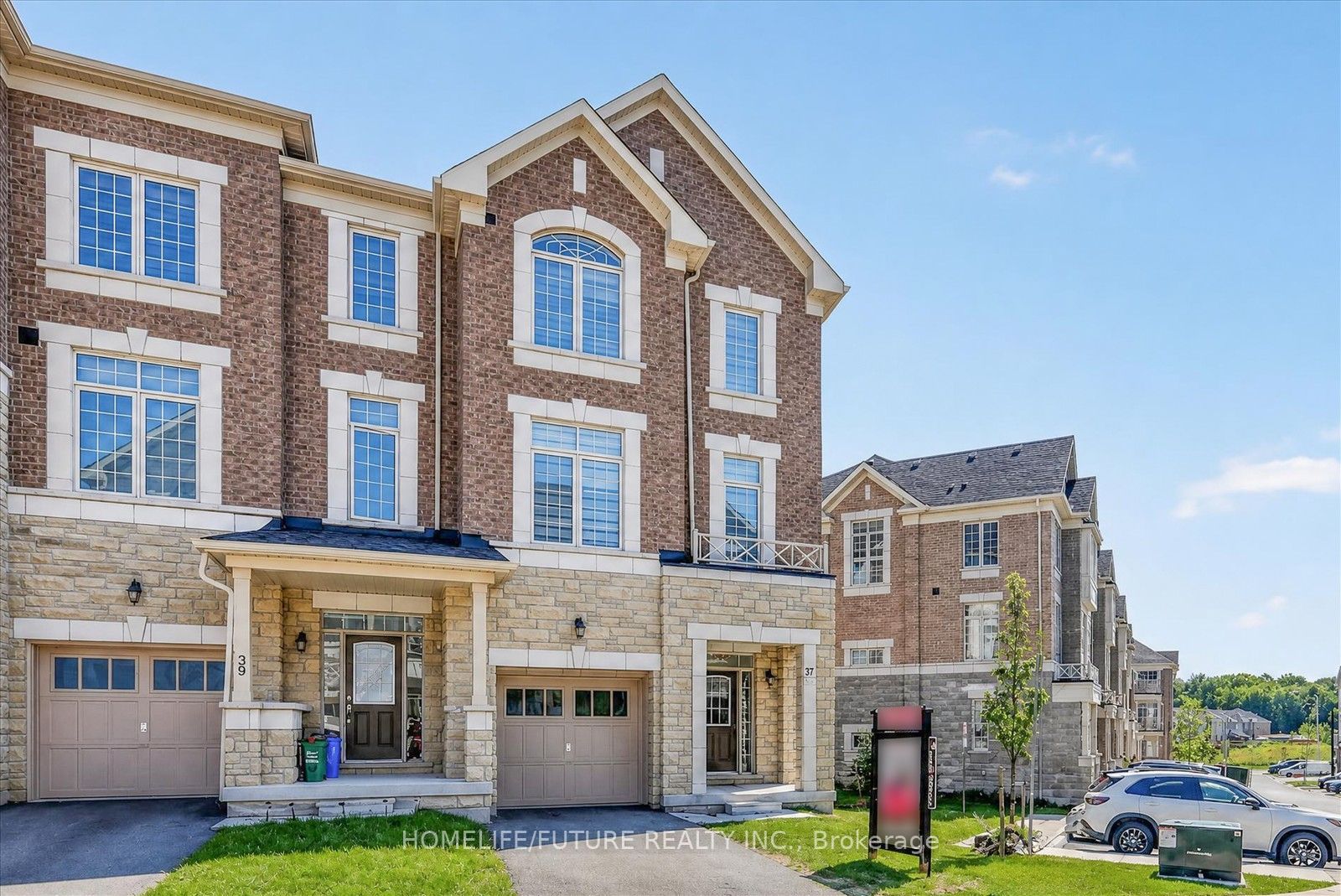 37 Andress Way