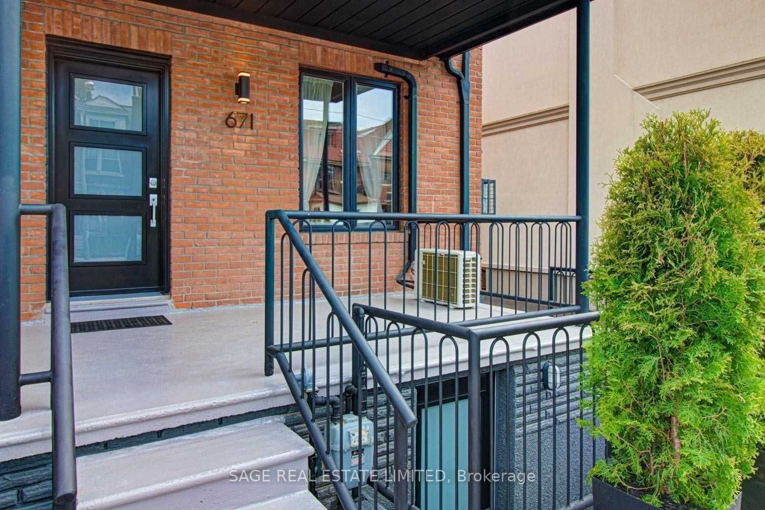 671 Dufferin Street Lower