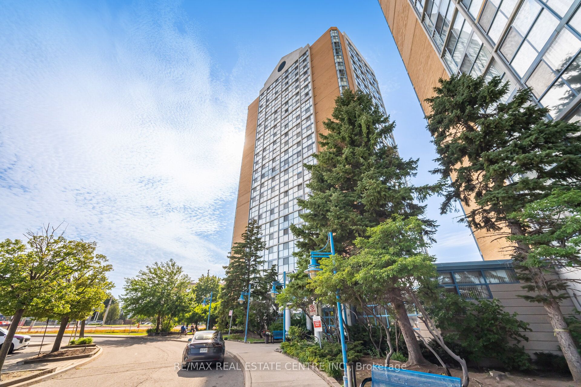 25 Trailwood Drive 402