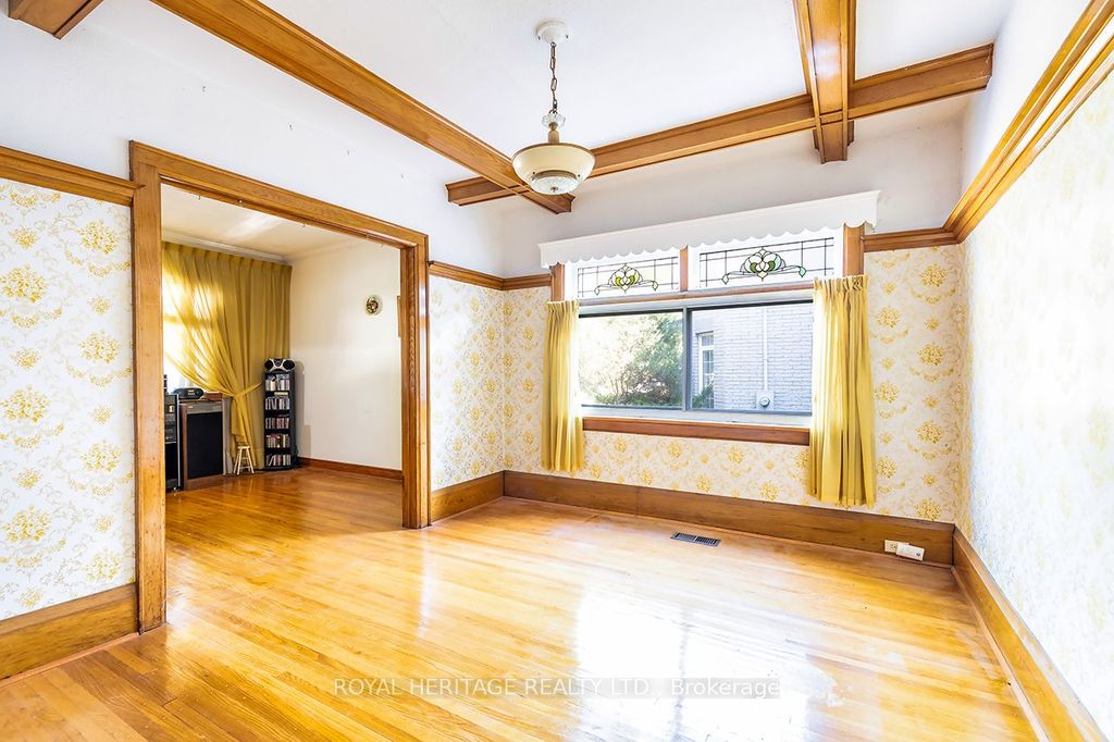 Photo of 39 Kelsonia Avenue, Toronto, ON M1M 1B2 (MLS # E12737882)