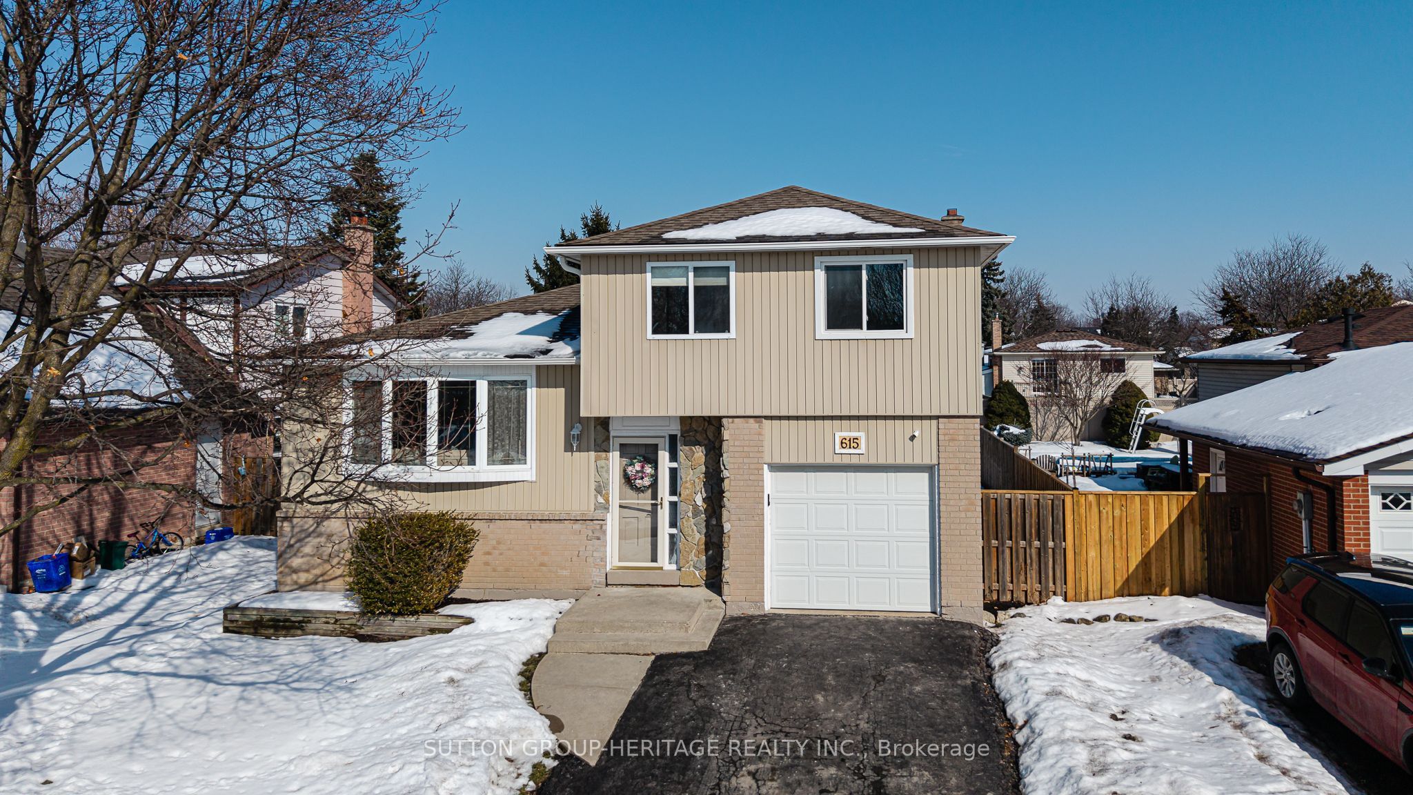 615 Churchill Avenue