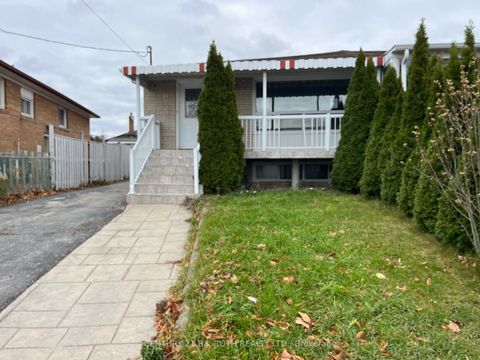 Photo of 33 Bimini Crescent W, Toronto, ON M3N 1S1 (MLS # W12573058)