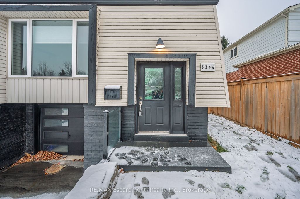 Photo of 3346 Hannibal Road, Burlington, ON L7M 1R7 (MLS # W12648756)