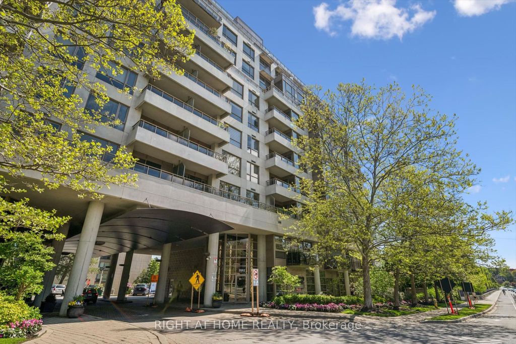 Photo of 2662 Bloor Street W #512, Toronto, ON M8X 2Z7 (MLS # W13181408)