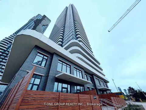 28 Interchange Way 108 Vaughan ON L4K 0P8