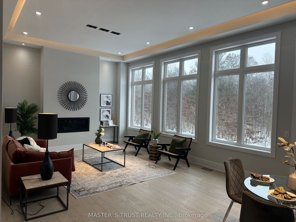 Photo of 35 Meizhou Avenue, Markham, ON L6C 3M8 (MLS # N12705258)