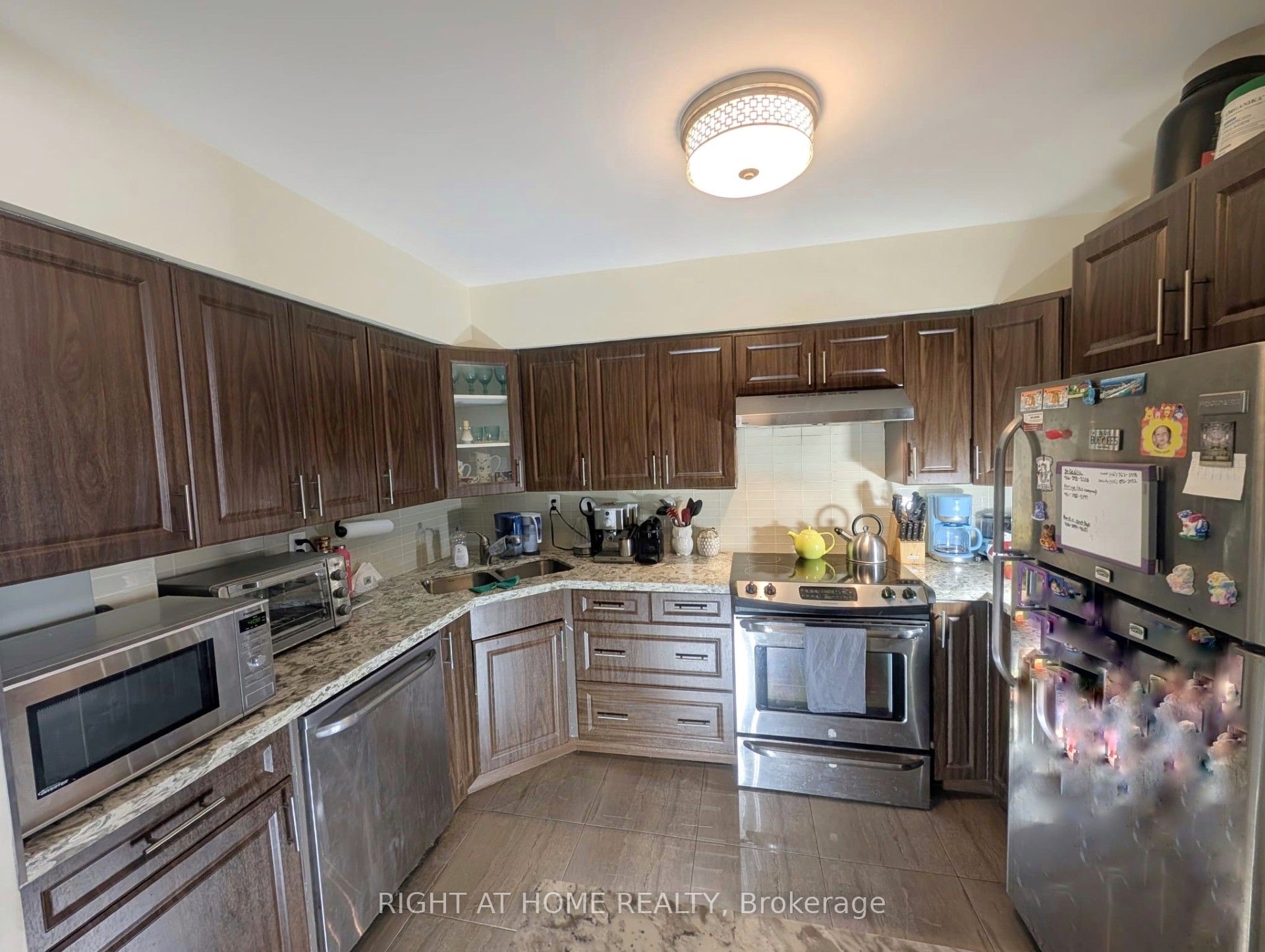 80 Quebec Avenue 607