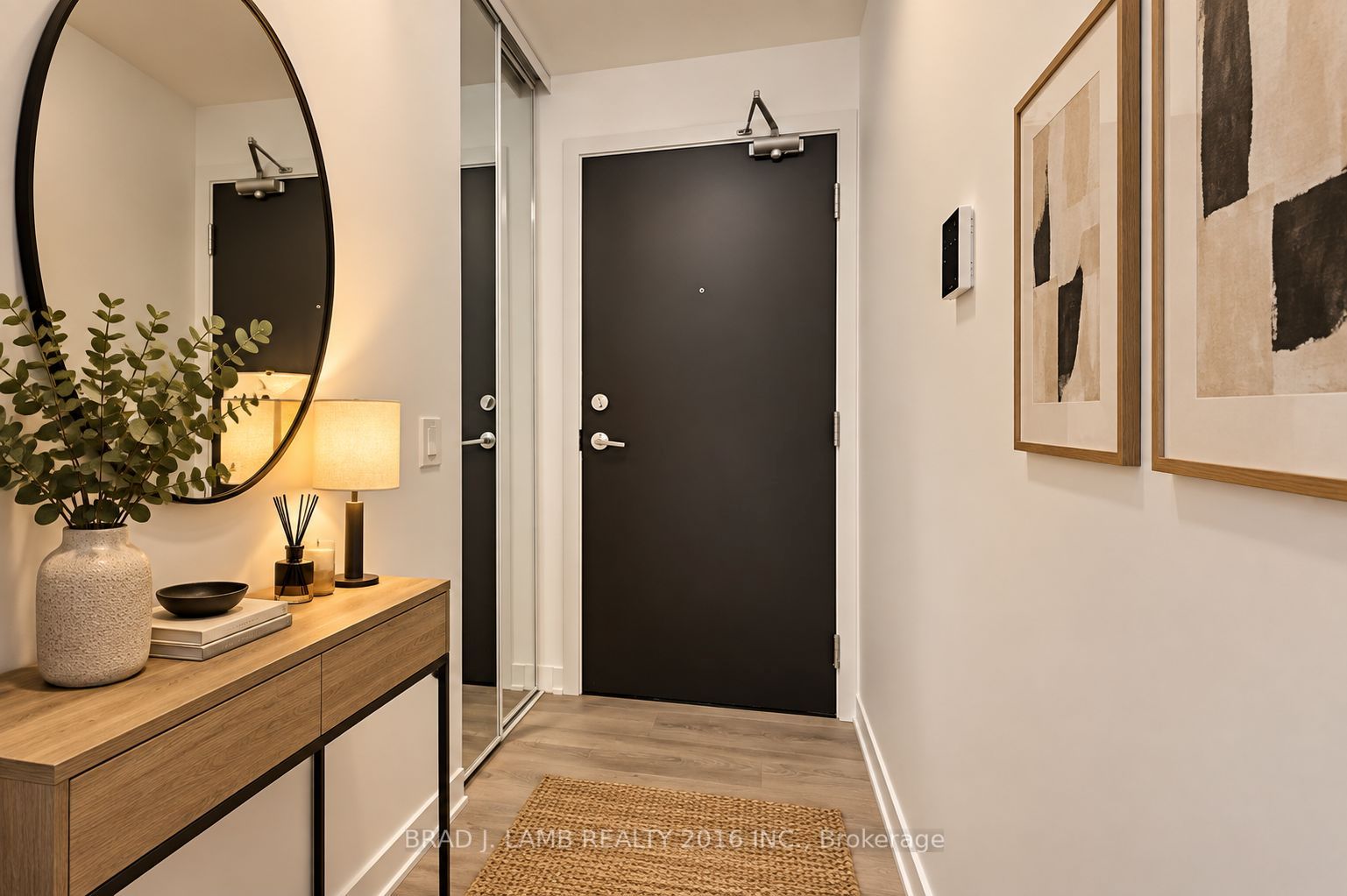 87 Peter Street 2810