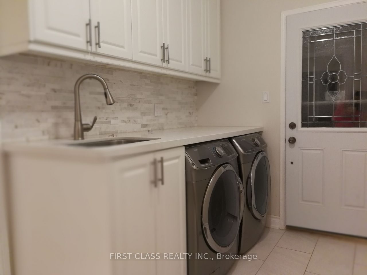 2316 Credit Valley Road A