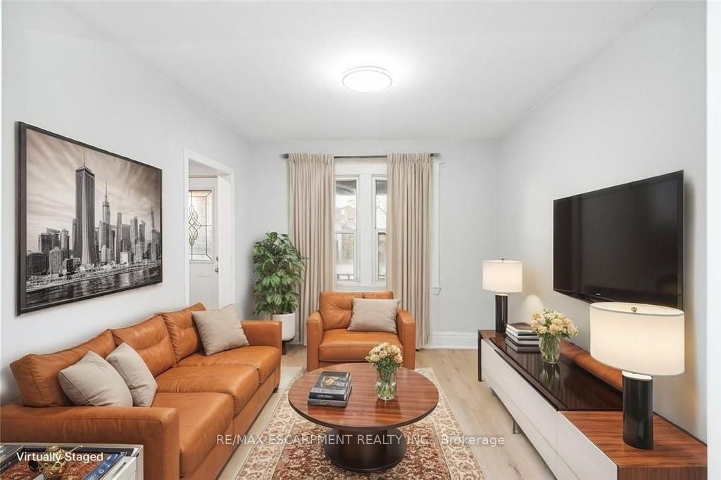 Photo of 8 Leeds Street, Hamilton, ON L8L 6W8 (MLS # X12607288)