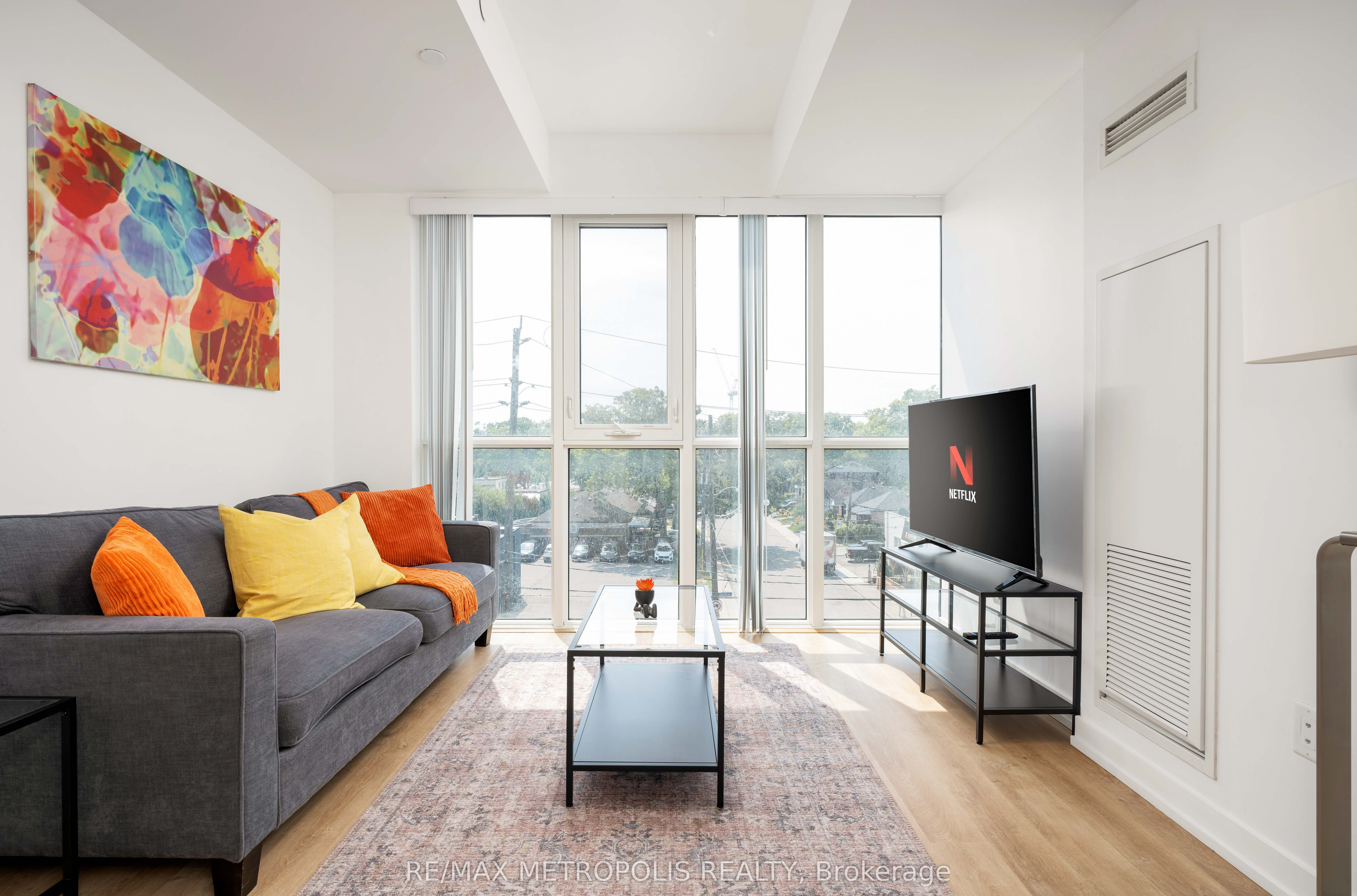 2300 St Clair Avenue W 407