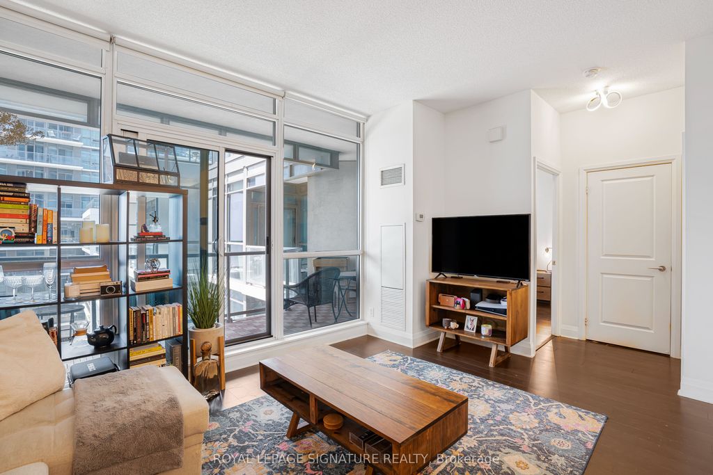 Photo of 1185 The Queensway N/A #527, Toronto, ON M8Z 0C6 (MLS # W12386326)