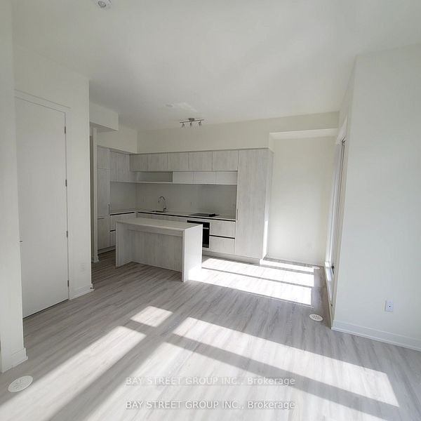 14 DAVID EYER Road 1006