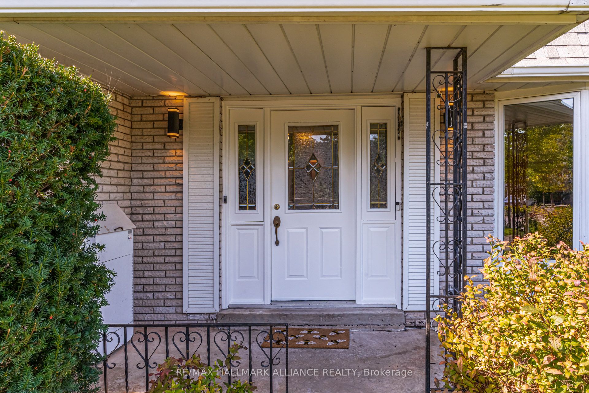 2033 Water's Edge Drive