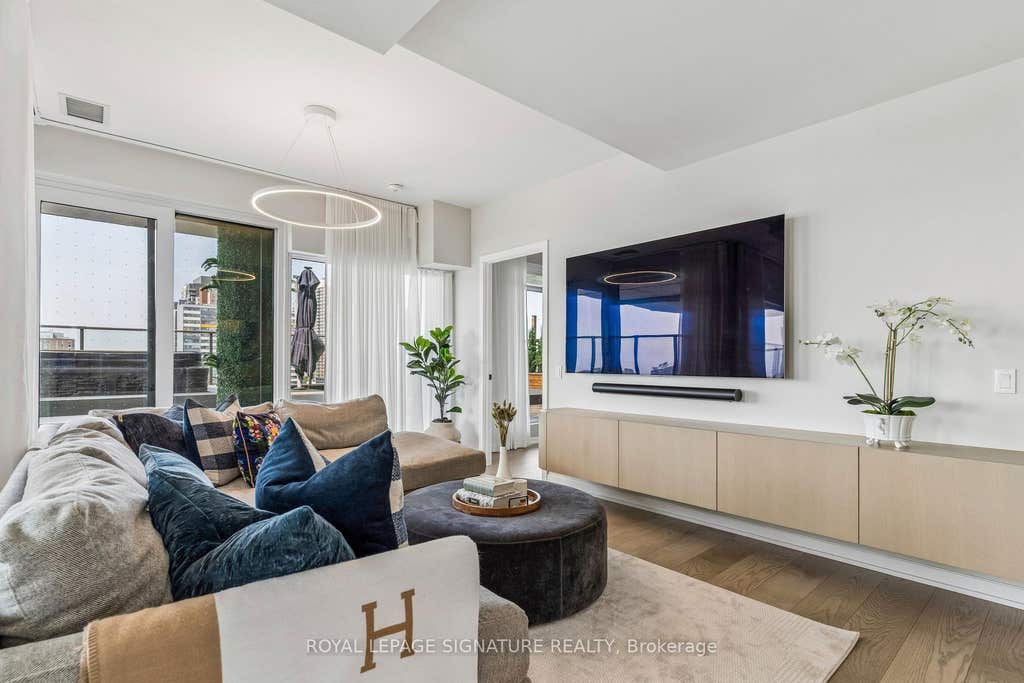Photo of 10 Graphophone Grove #702, Toronto, ON M6H 0E5 (MLS # W13673992)