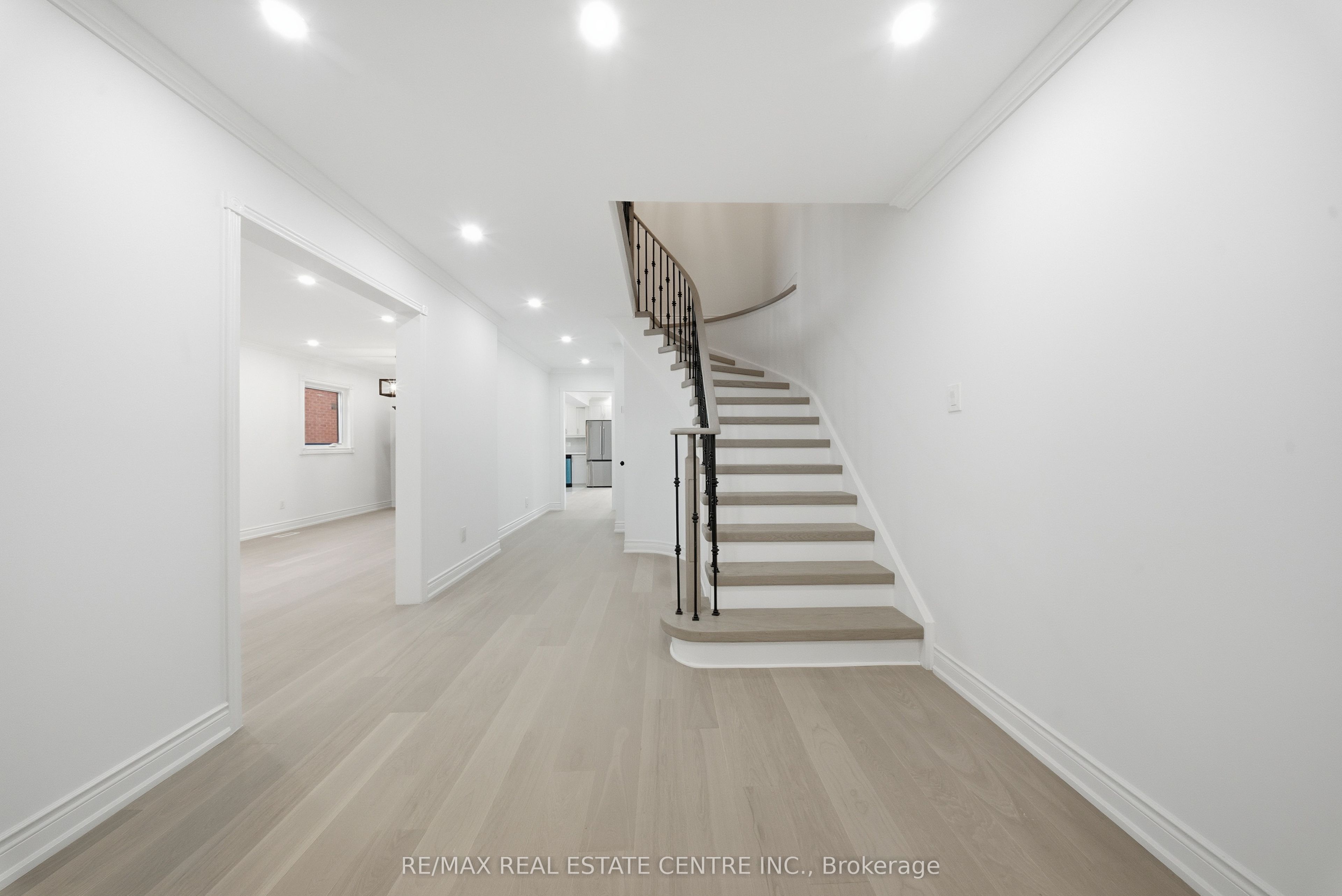 3316 Lady Slipper Court