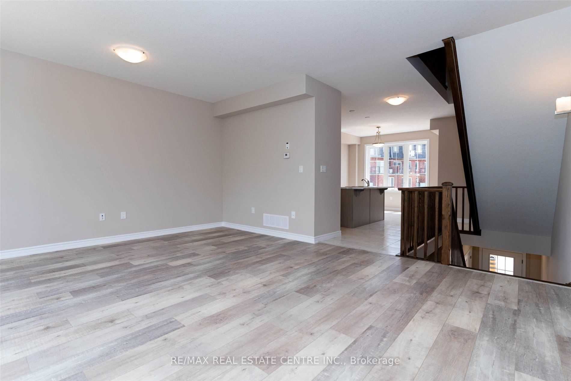 445 Ontario Street 17