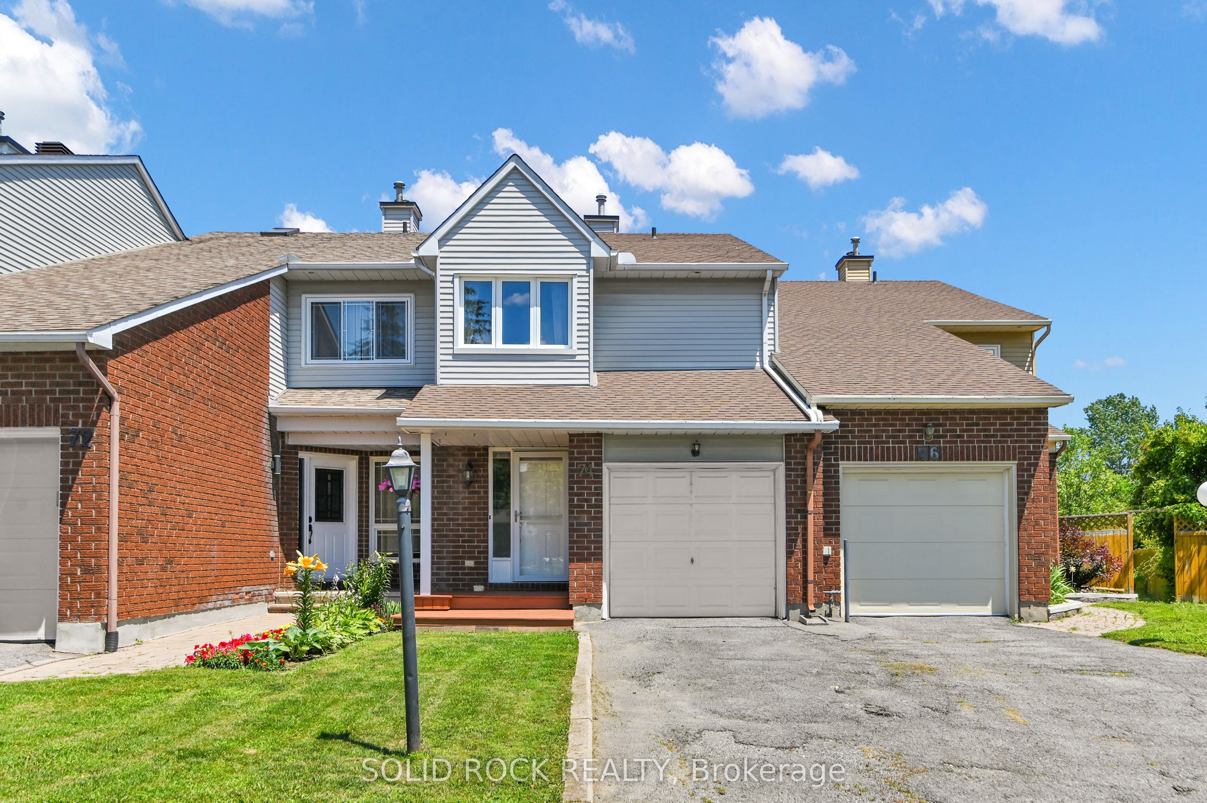 Photo 1 of 37 — 74 Pickwick Drive, Barrhaven, ON K2J 3E1