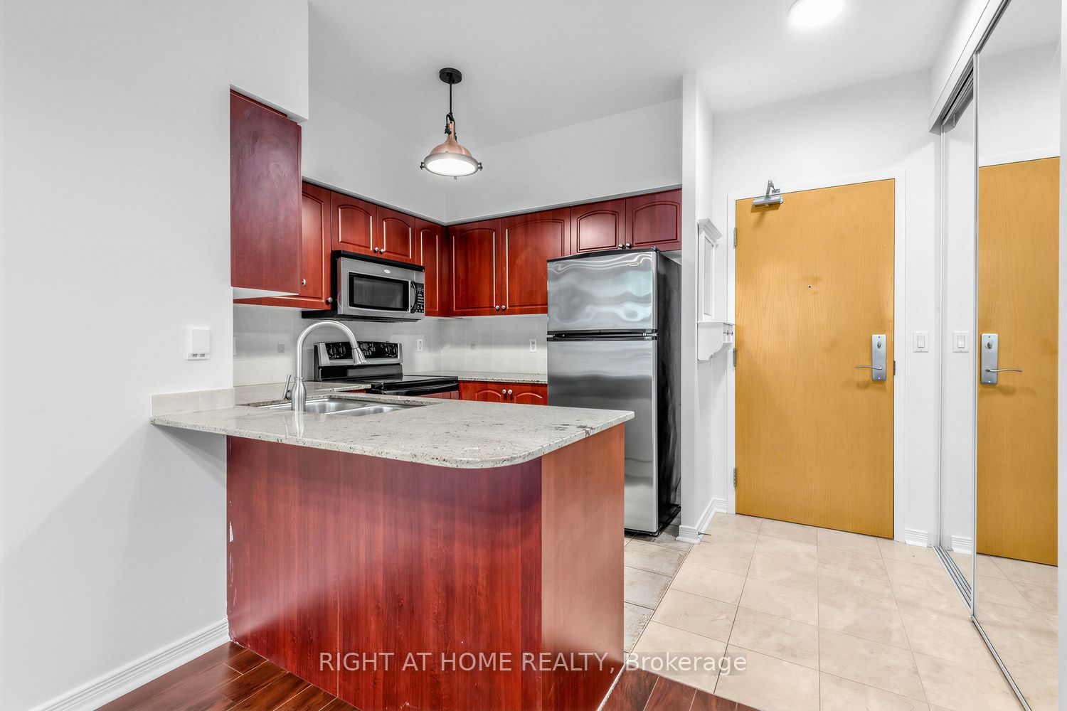 509 Beecroft Avenue 107