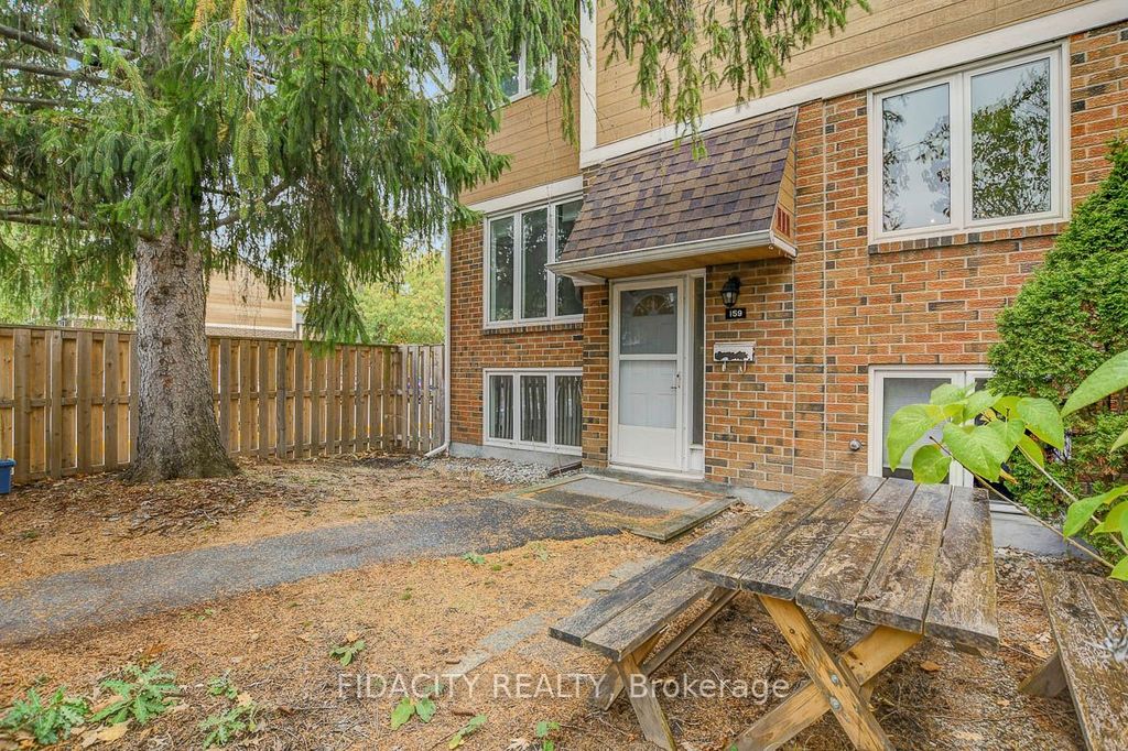 Photo of 159 Salter Crescent #61, Kanata, ON K2K 1Y8 (MLS # X12831078)