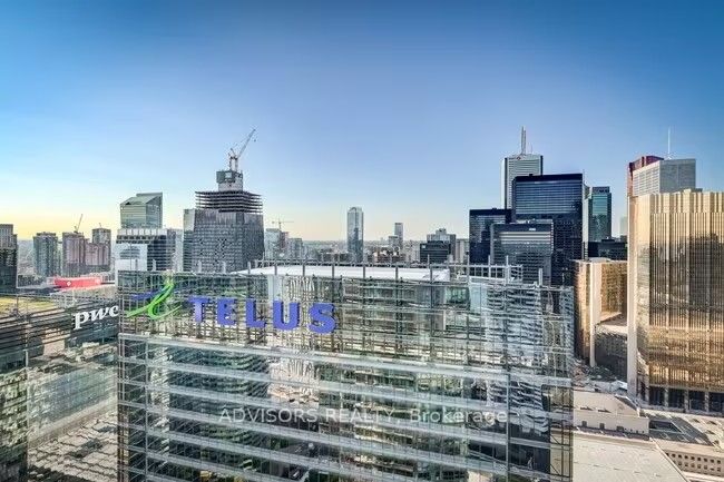 65 Bremner Boulevard 4408