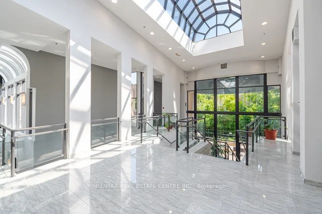 3 Hickory Tree Road 1104