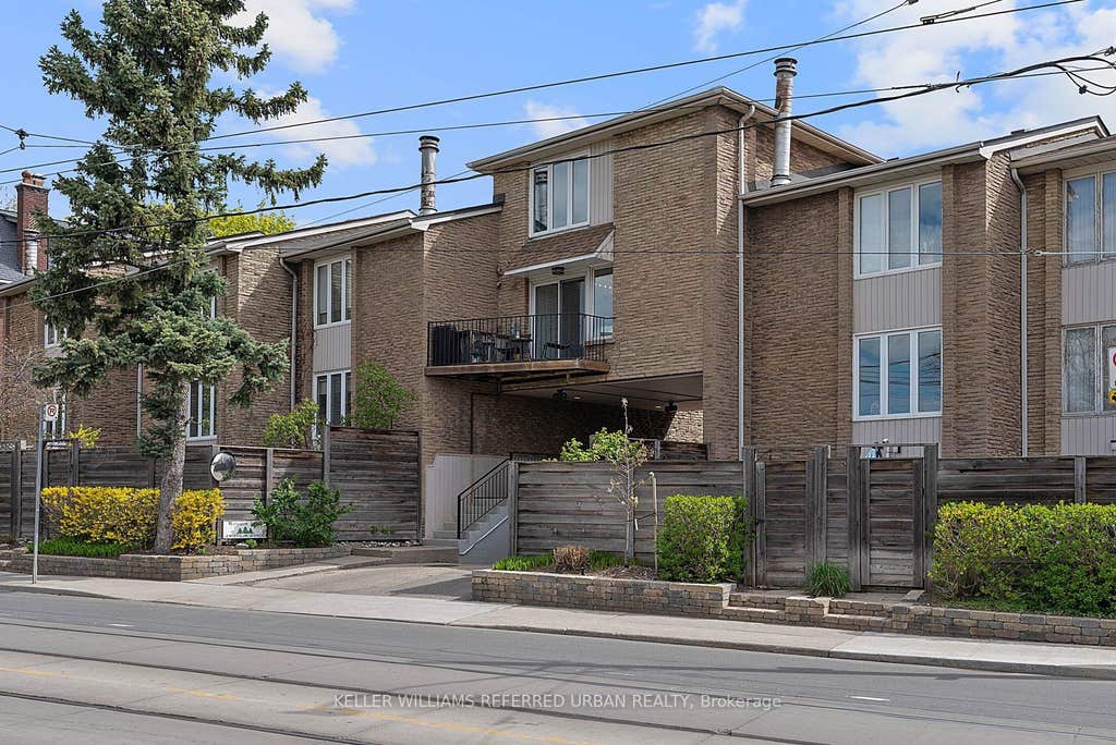 Photo of 2 Withrow Avenue #4, Toronto, ON M4K 1C9 (MLS # E13461862)
