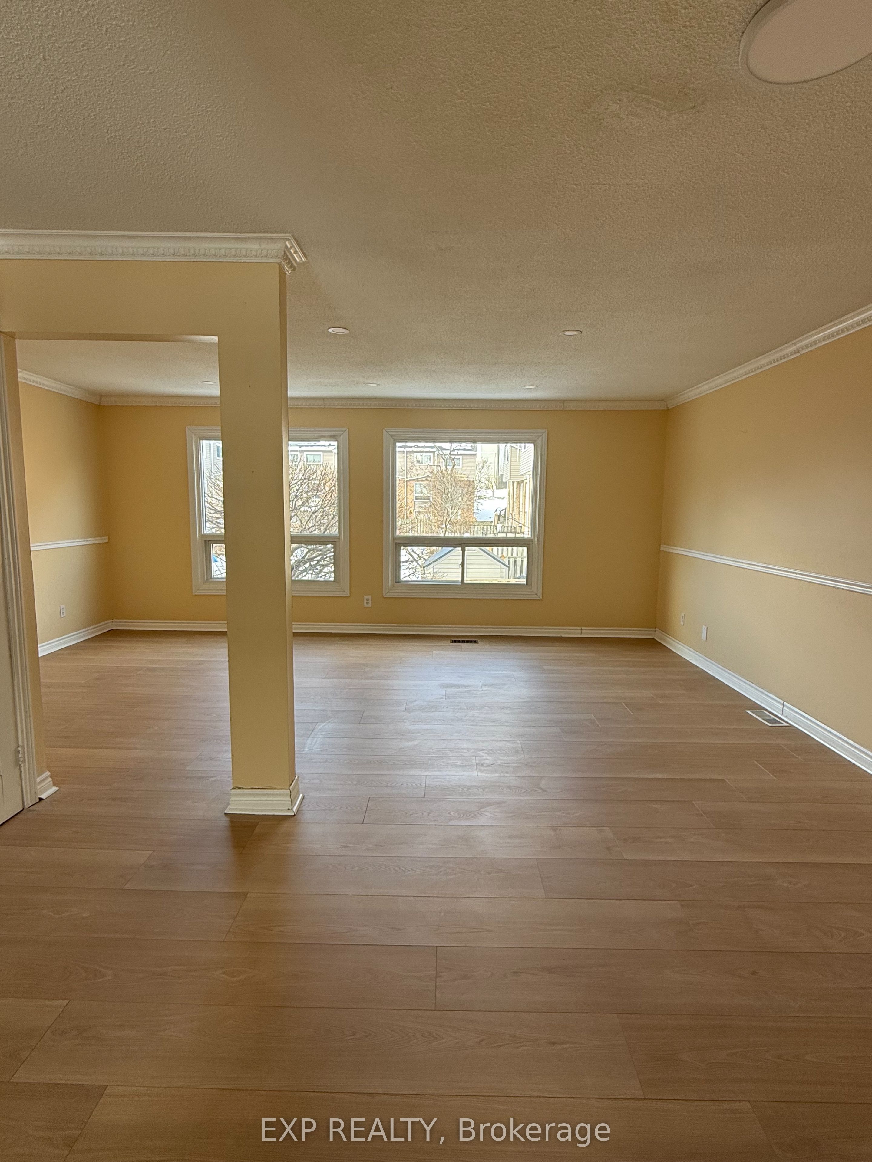 2050 Upper Middle Road 31