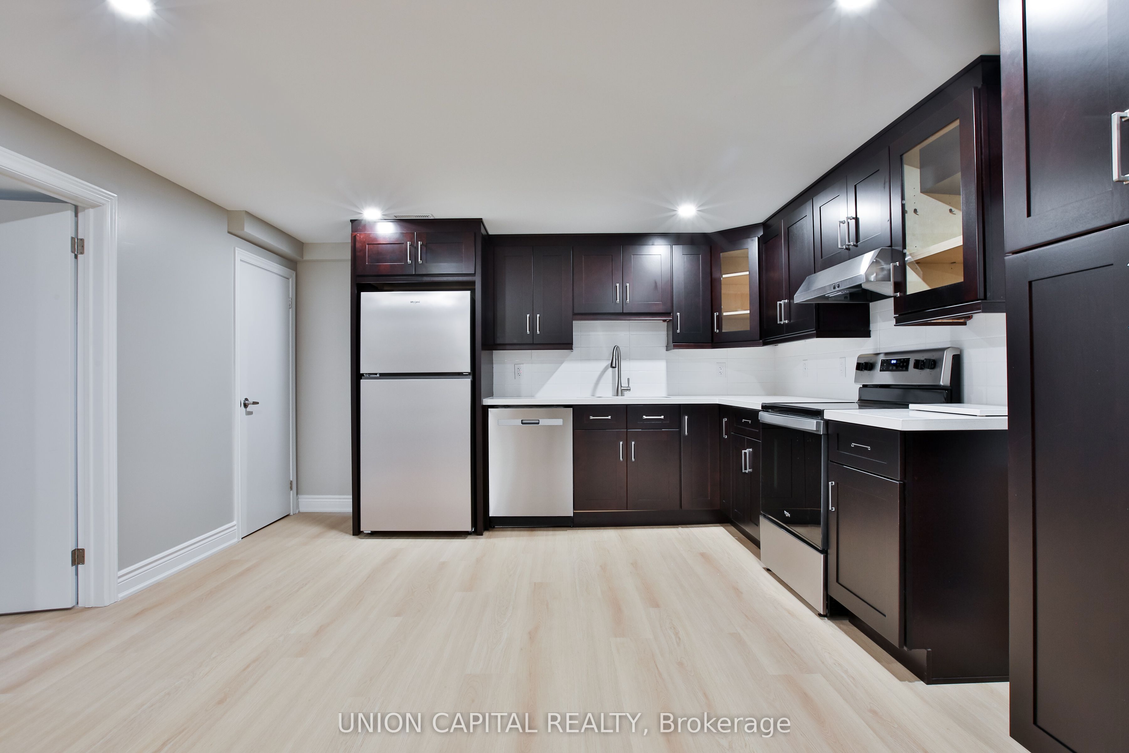 131 Romfield Circuit Lower