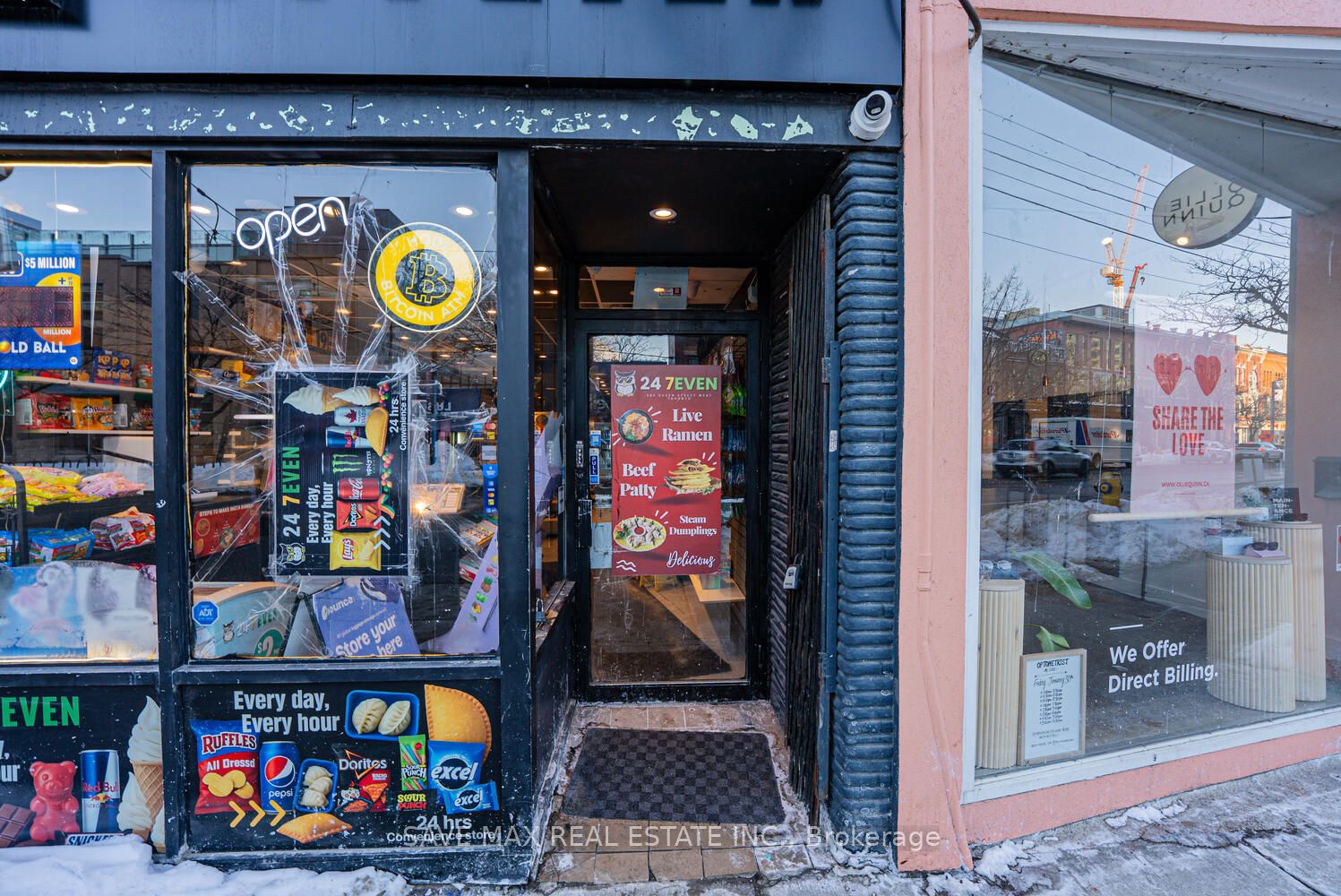 385 Queen Street W