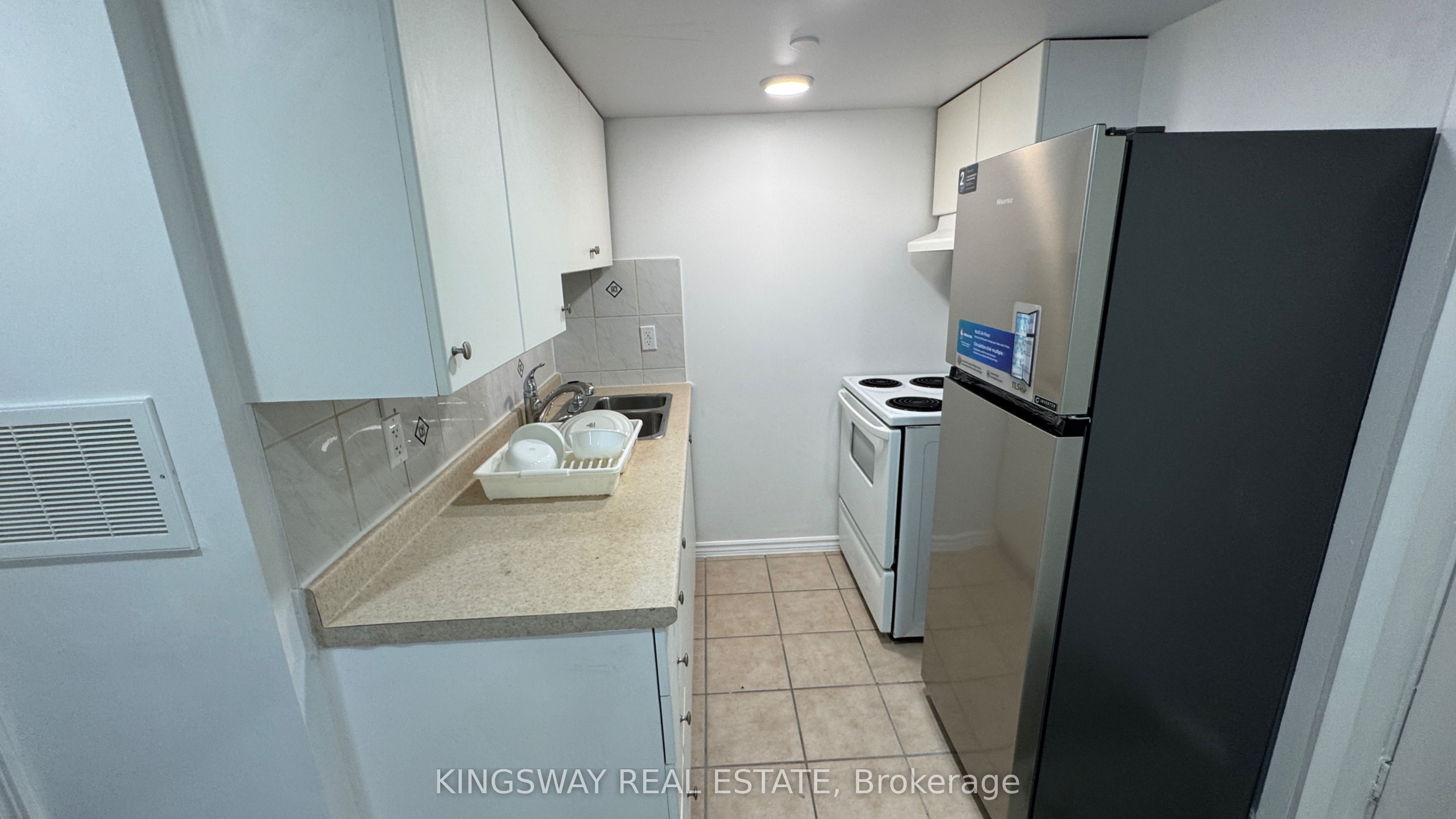65 Park Crescent (Lower Level 2)