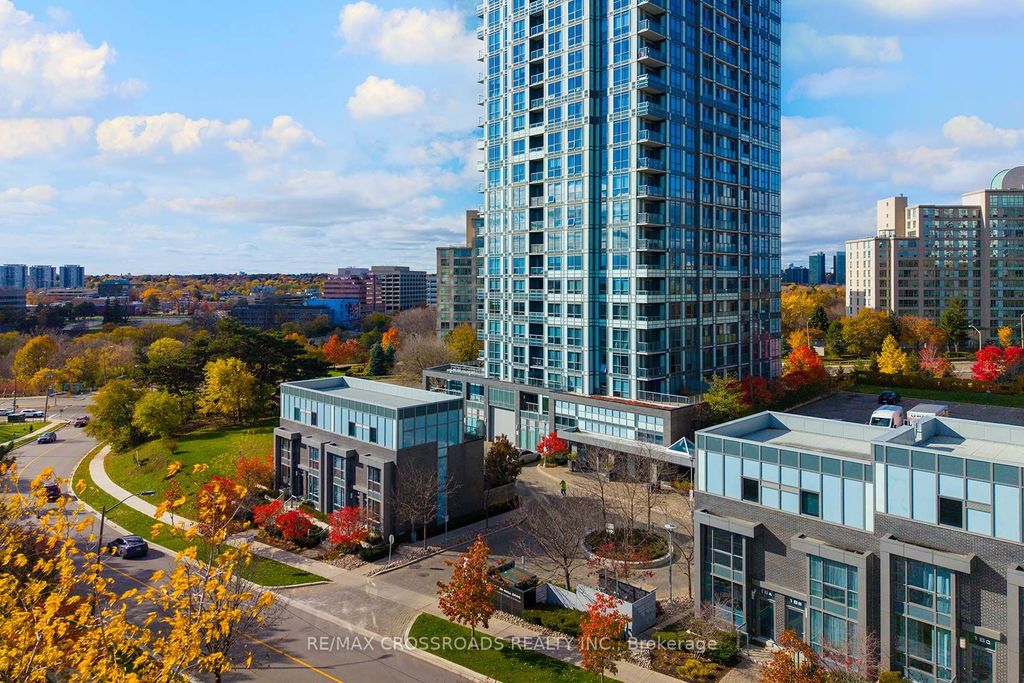 Photo of 18 Graydon Hall Drive #601, Toronto, ON M3A 0A4 (MLS # C13213174)