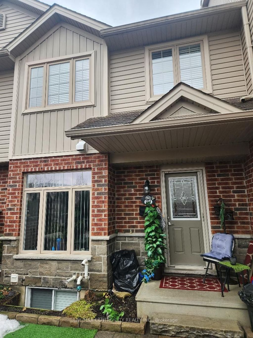 Photo of 1061 EAGLETRACE Drive #69, London North, ON N6G 0T3 (MLS # X12860038)